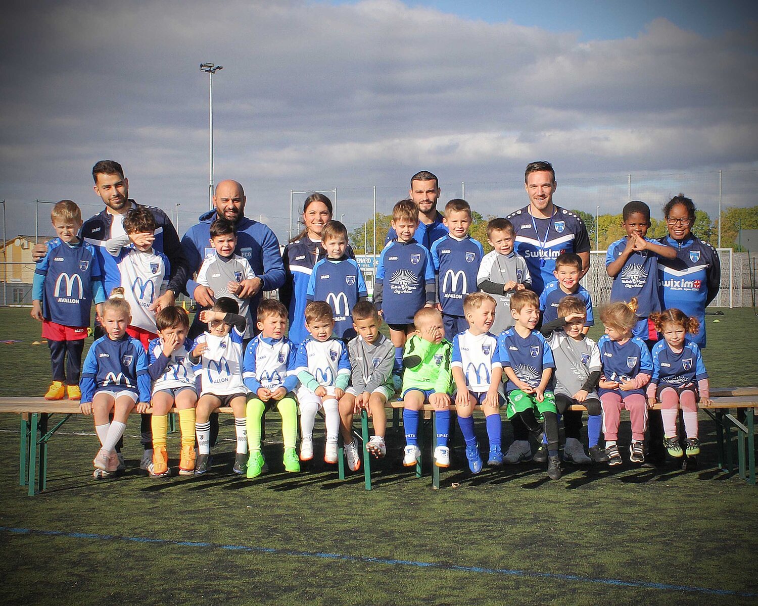 Groupe Baby-Foot de l’AFCO avec ses éducateurs